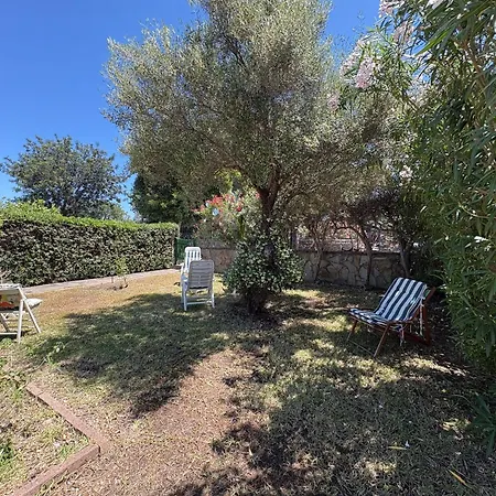 Con Giardino A Due Passi Dalla Cinta San Teodoro (Sardinia)